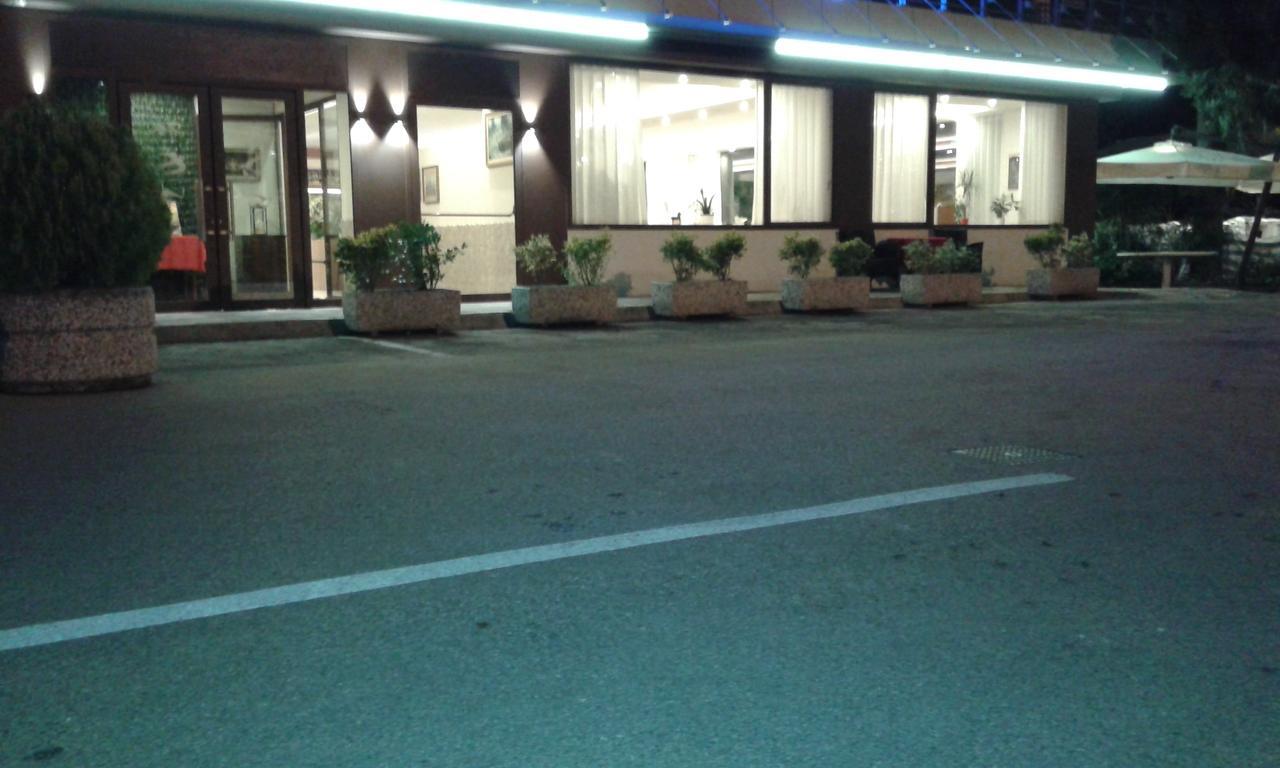 拉容迪酒店 卡瓦利诺 外观 照片